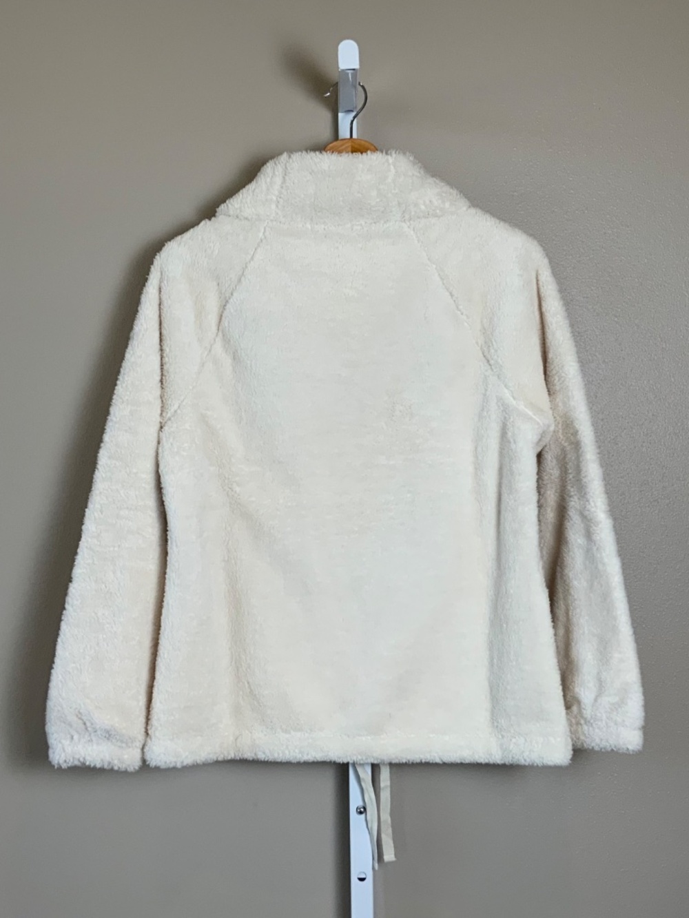 GAP Body Sherpa Mock-Neck Popover Kangaroo Pocket Sweatshirt - Picture 8 of 16